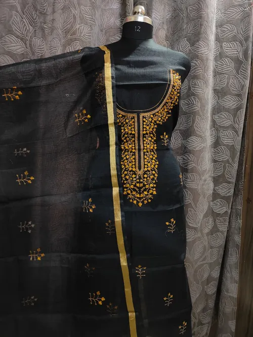 Presenting Kota Doria Soft Cotton Dress Material – Graceful Weaves, Light Comfort & Timeless Style